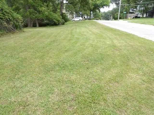 1309 Castle Street, Ottumwa, IA 52501 - #3