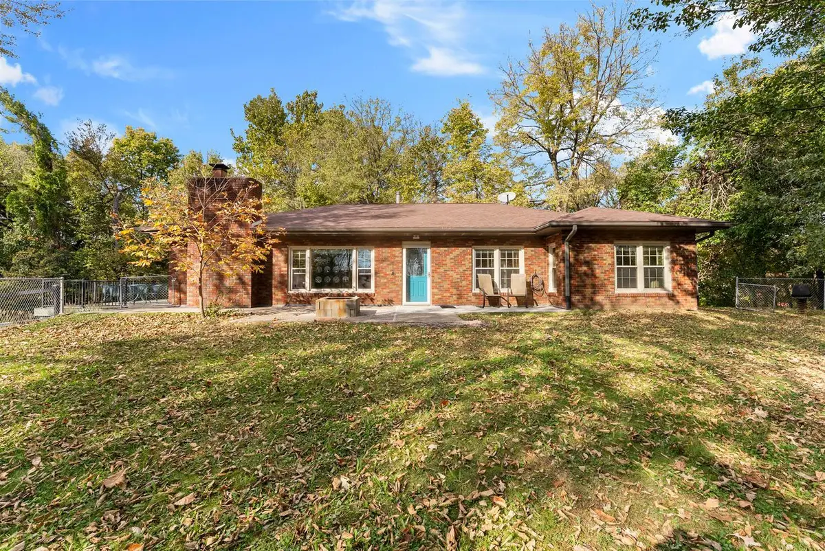 2701 Blackhawk Road, Rock Island, IL 61201 - #1