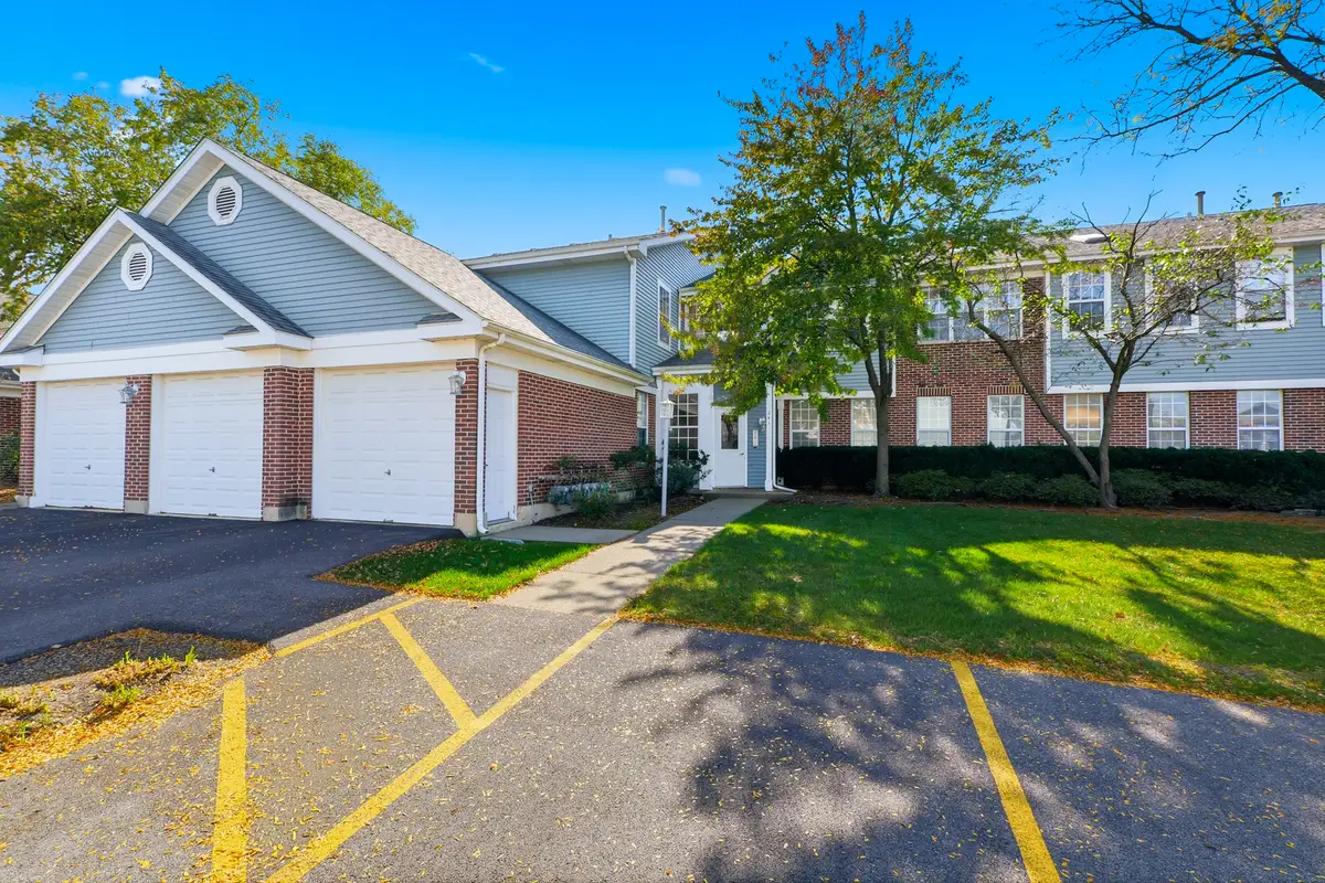 241 W Lynn Drive #6, Palatine, IL 60067 - #1