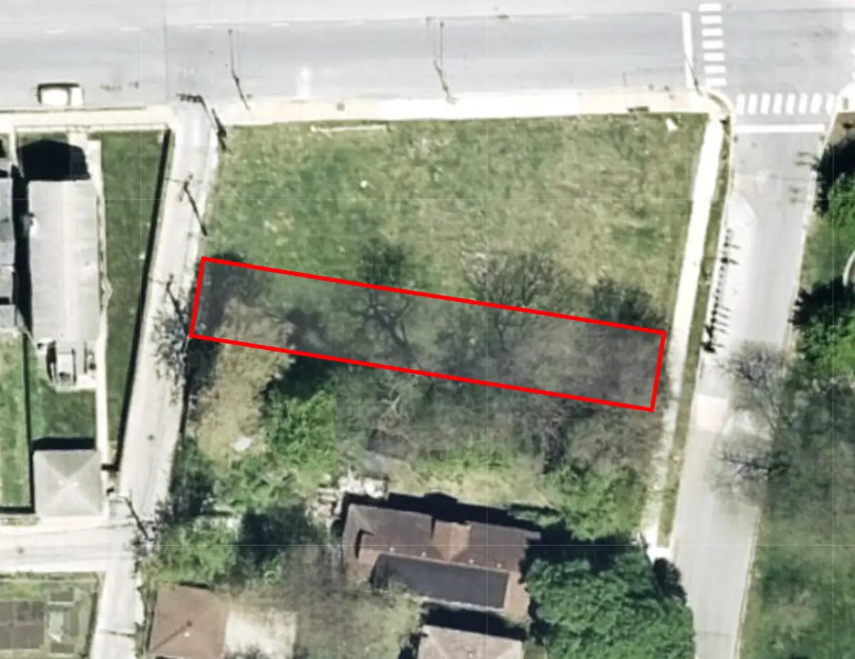 8708 S Dauphin Avenue, Chicago, IL 60619 - #1