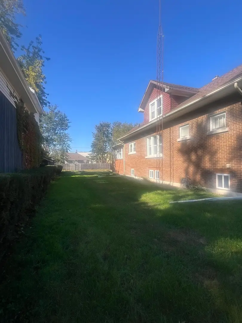 915 N Vine Street, Joliet, IL 60435 - #2