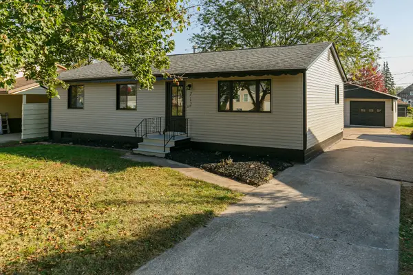 712 3rd Street, Colona, IL 61241
