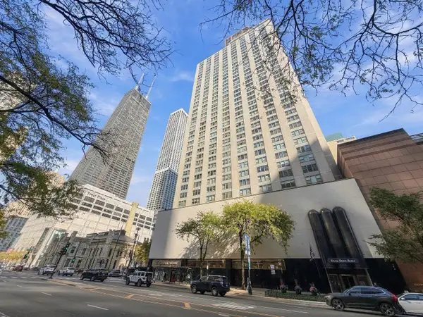 777 N Michigan Avenue #2900-02, Chicago, IL 60611