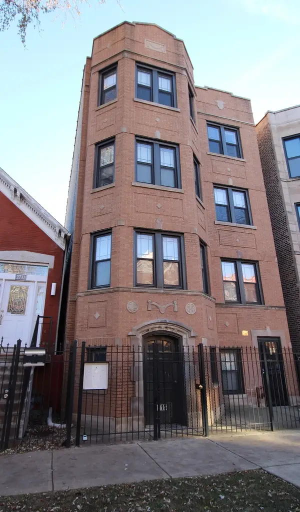 2715 W Thomas Avenue, Chicago, IL 60622