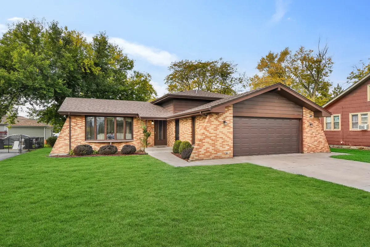 16112 Woodlawn West Avenue, South Holland, IL 60473 - #1