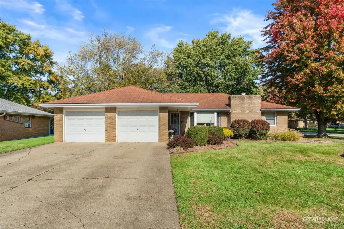 301 Maple Street, Sugar Grove, IL 60554 - #1