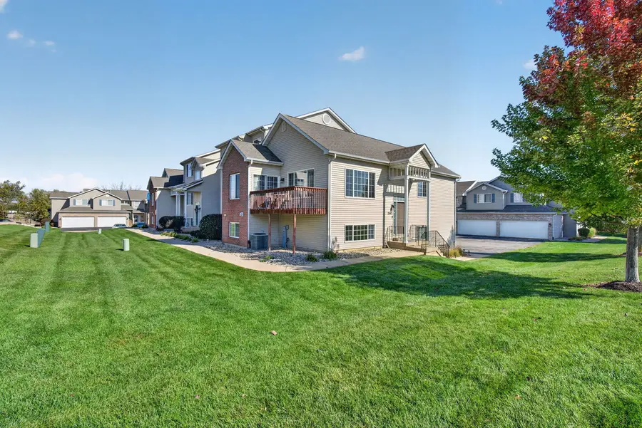 2147 Derby Lane, Belvidere, IL 61008 - #3