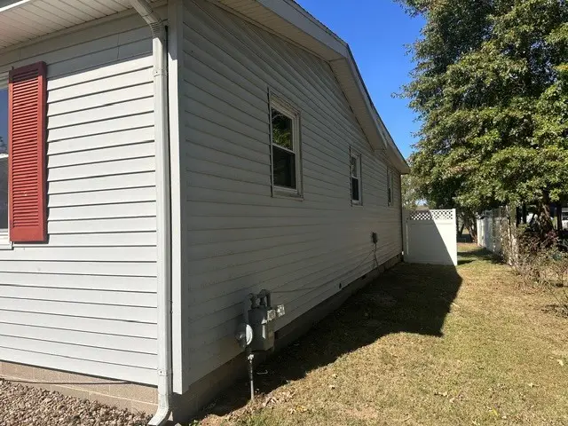 1107 E Ruth Street, Benton, IL 62812 - #3