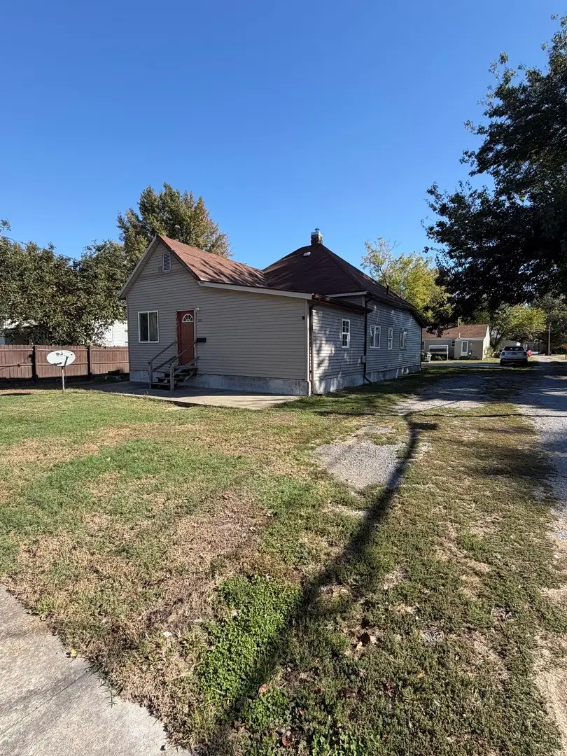 208 Election Street, Benton, IL 62812 - #2