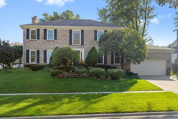 321 Forest Lane, Schaumburg, IL 60193