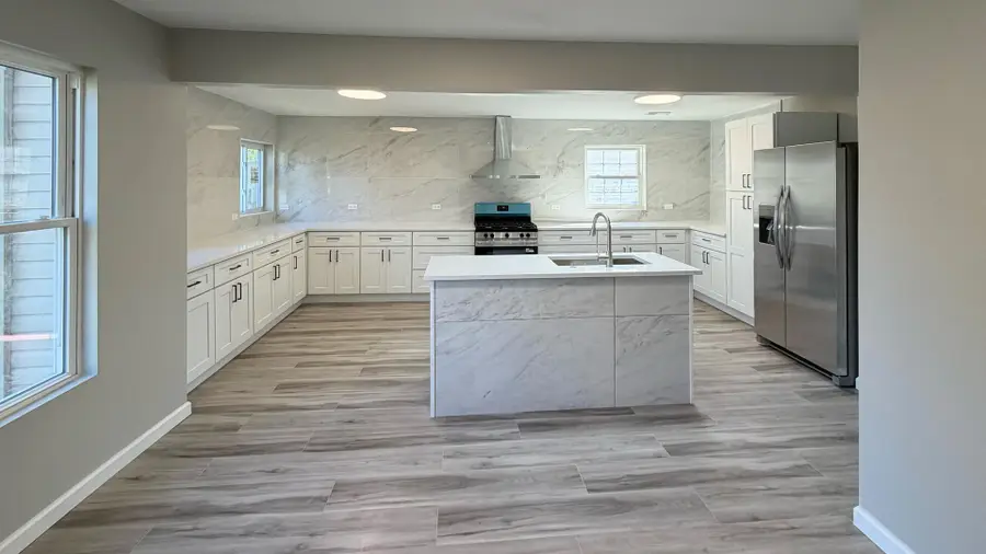 325 E E Lake Shore Drive, Round Lake Park, IL 60073 - #2