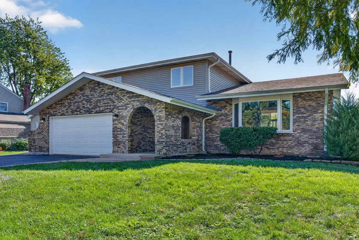 29W055 Schillinger Drive, Naperville, IL 60564 - #1