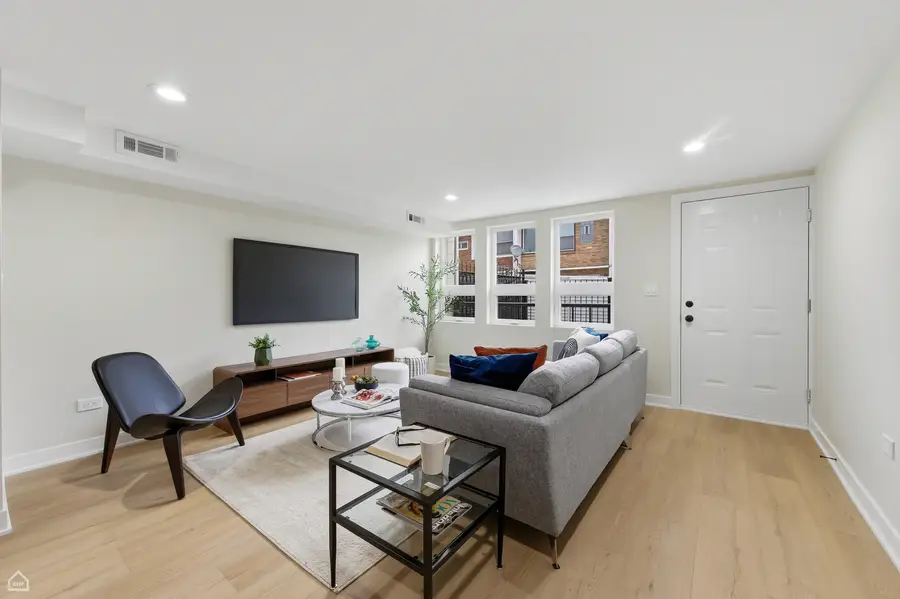 4818 S Drexel Boulevard #A, Chicago, IL 60615 - #2