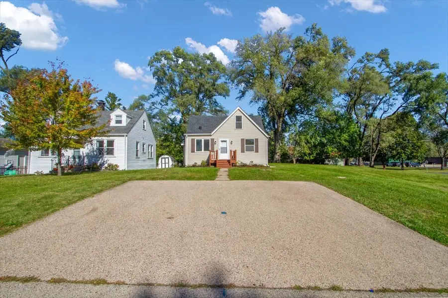 412 Fairfield Drive, Island Lake, IL 60042 - #2