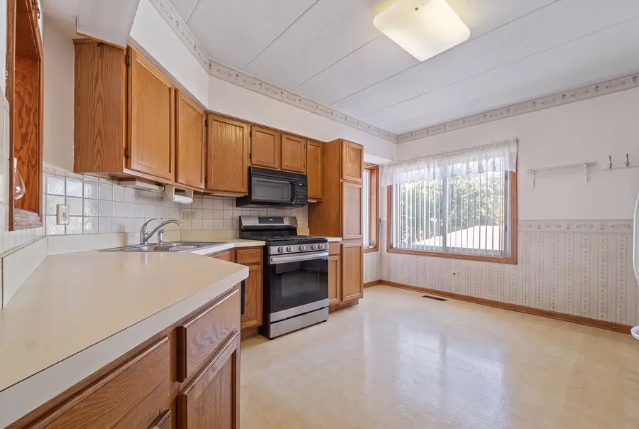 9428 S 77th Court #2A, Hickory Hills, IL 60457 - #2