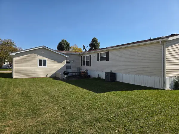 830 Cedar Circle, Manteno, IL 60950