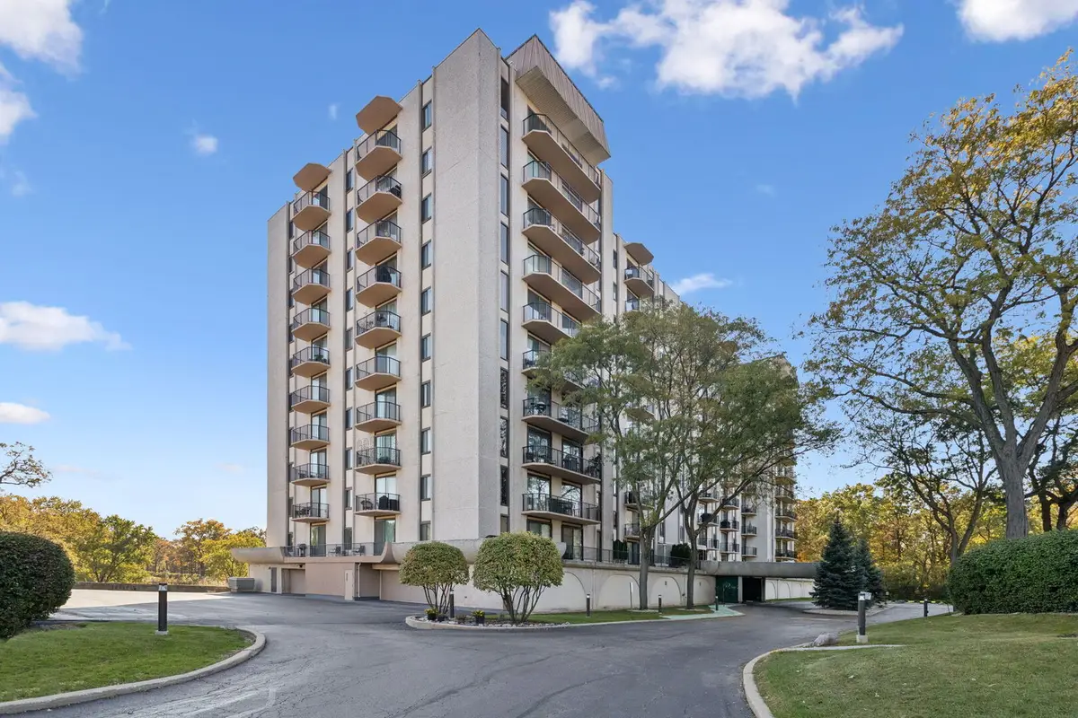 190 S Wood Dale Road #1105, Wood Dale, IL 60191 - #1