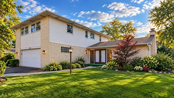 N240 County Farm Road, Winfield, IL 60190