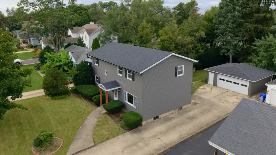 829 E Evergreen Street, Wheaton, IL 60187 - #3