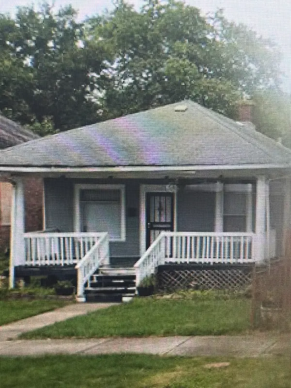 15106 Lexington Avenue, Harvey, IL 60426