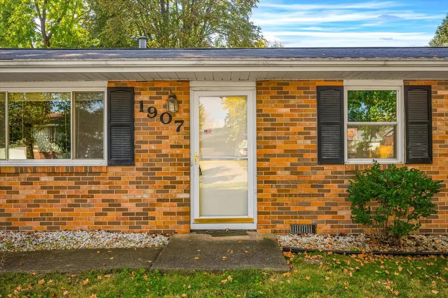 1907 Herbert Street, Bloomington, IL 61701 - #2