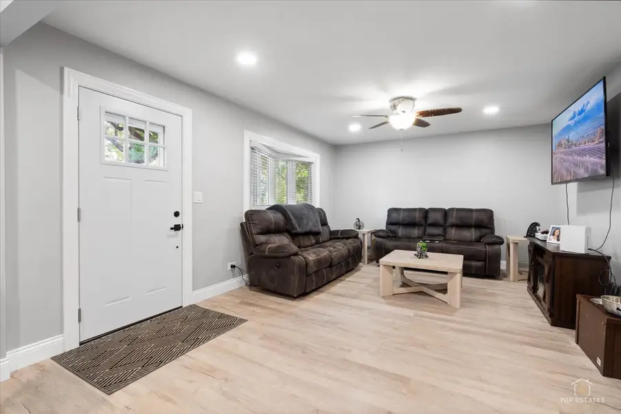 144 Easton Avenue, West Chicago, IL 60185 - #3