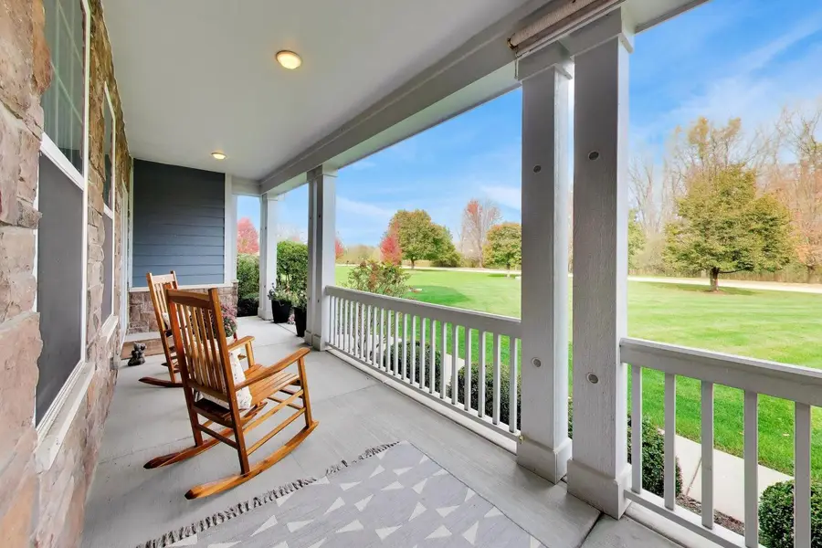 4 Saddle Ridge Court, Hawthorn Woods, IL 60047 - #2