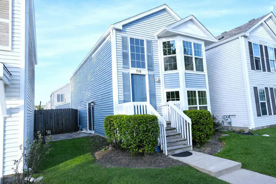 710 Four Seasons Boulevard #710, Aurora, IL 60504 - #3