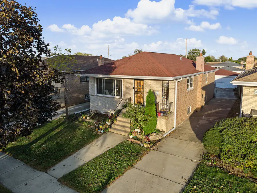 445 Manistee Avenue, Calumet City, IL 60409 - #2