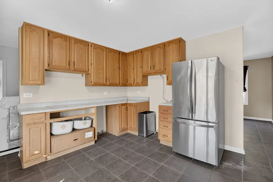 436 Fenton Avenue, Romeoville, IL 60446 - #3
