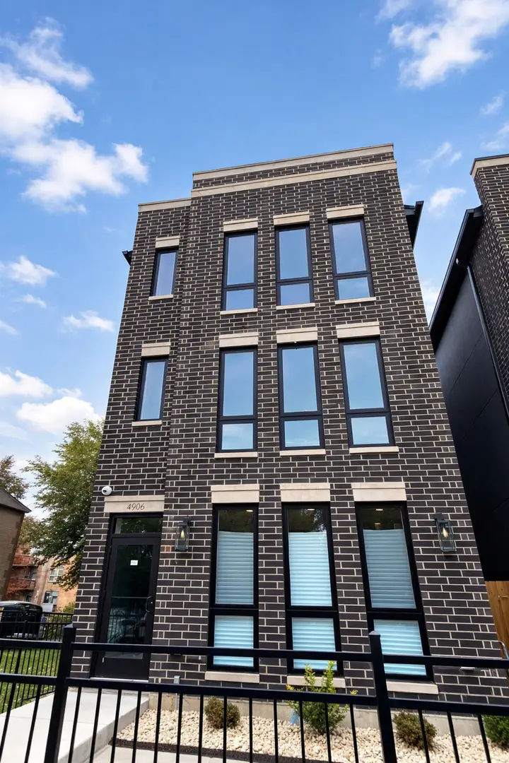 4906 S Saint Lawrence Avenue, Chicago, IL 60615 - #1