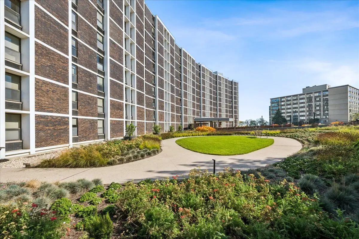 1500 Sheridan Road #8L, Wilmette, IL 60091 - #1