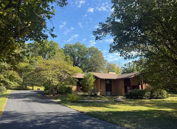 950 Revere Drive, St. Louis, MO 63141
