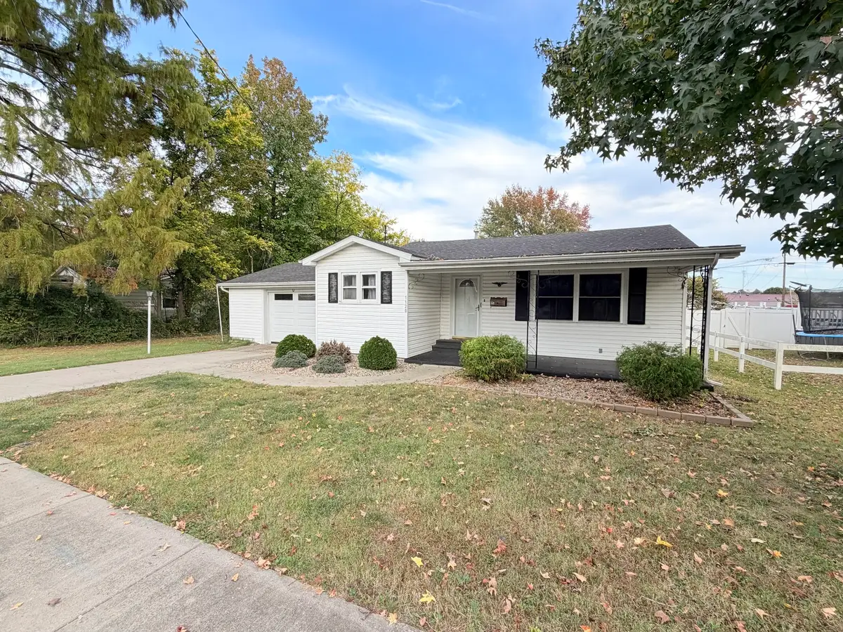 1120 S Jackson Street, Harrisburg, IL 62946 - #1