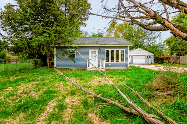 2410 Emlong Street, Joliet, IL 60435