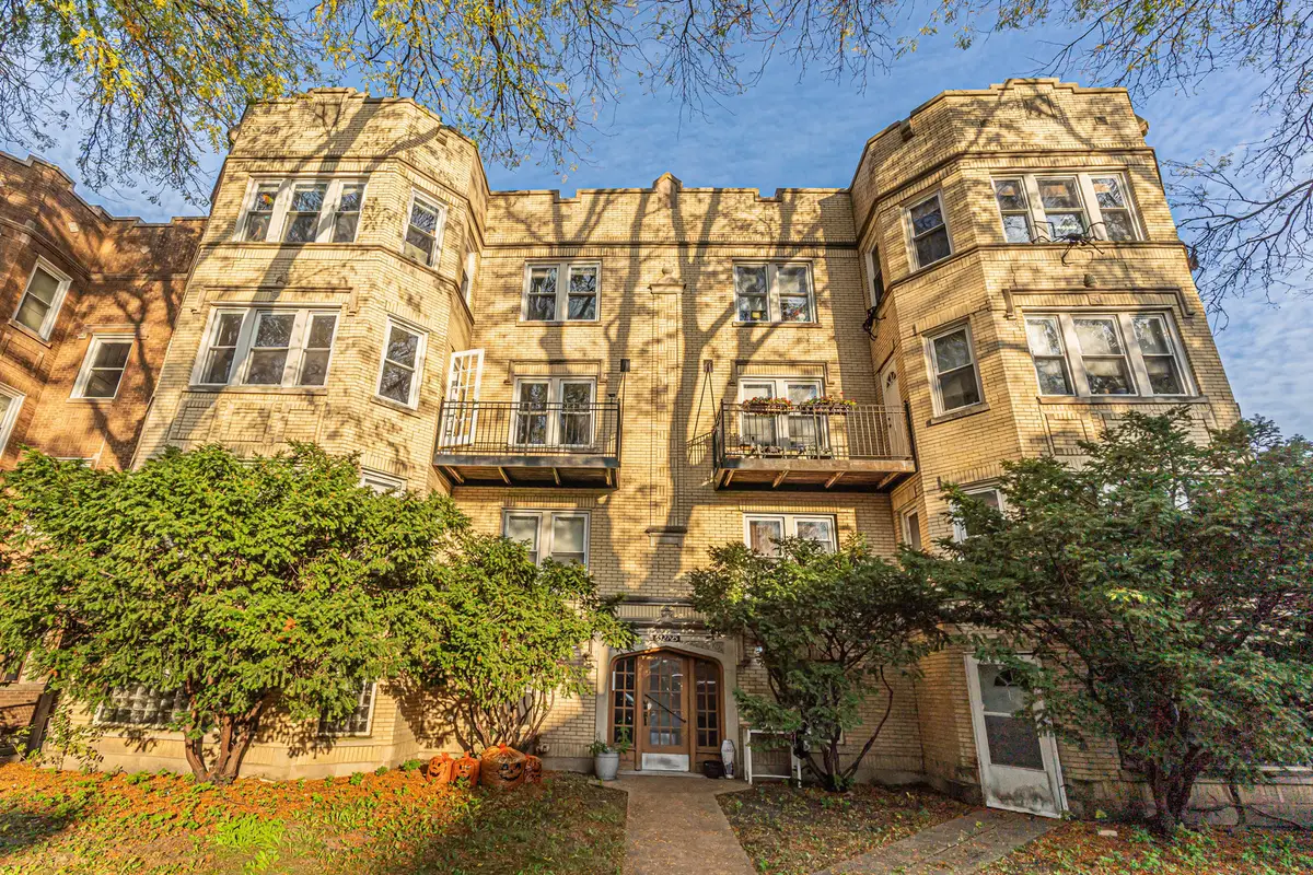 6327 N Rockwell Avenue #2N, Chicago, IL 60659 - #1
