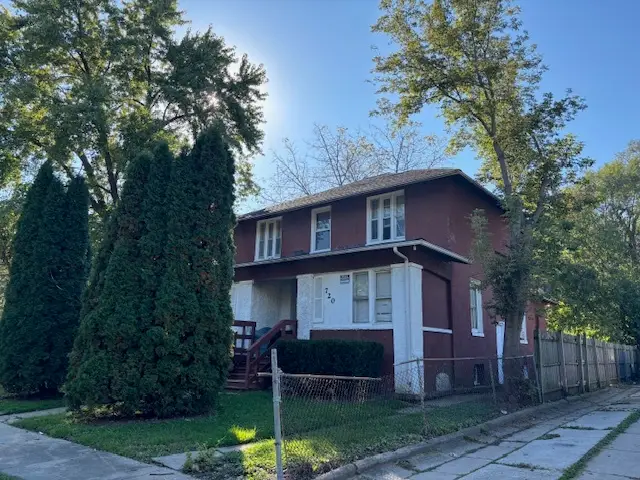 720 Wadsworth Avenue, Waukegan, IL 60085 - #2