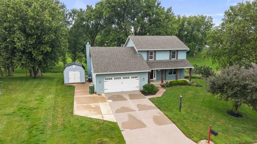 105 Shawnee Circle, Eldridge, IA 52748 - #3
