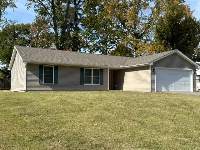 106 S Rod Lane, Carbondale, IL 62901 - #2