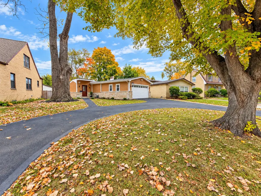 8433 Keystone Avenue, Skokie, IL 60076 - #2