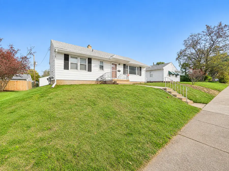 2309 N Sturdevant Street, Davenport, IA 52804 - #2