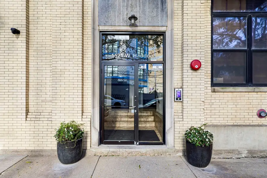 1521 W Haddon Avenue #3F, Chicago, IL 60642 - #2