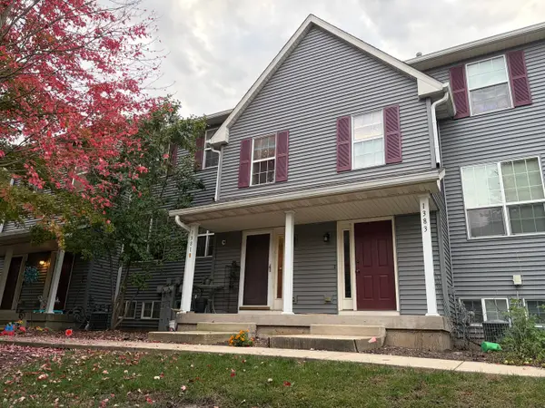 1381 Chestnut Lane, Yorkville, IL 60560