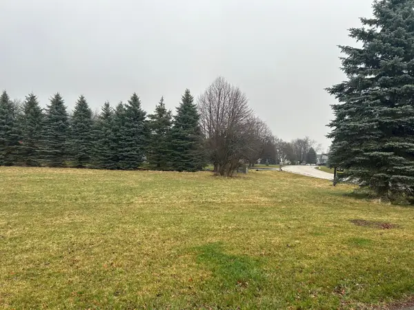 3410 Cornflower Way, Spring Grove, IL 60081