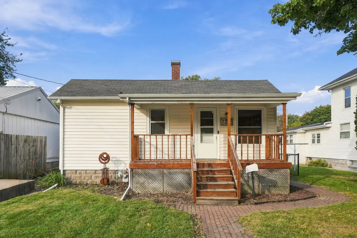 127 N Williams Street, Geneseo, IL 61254 - #1