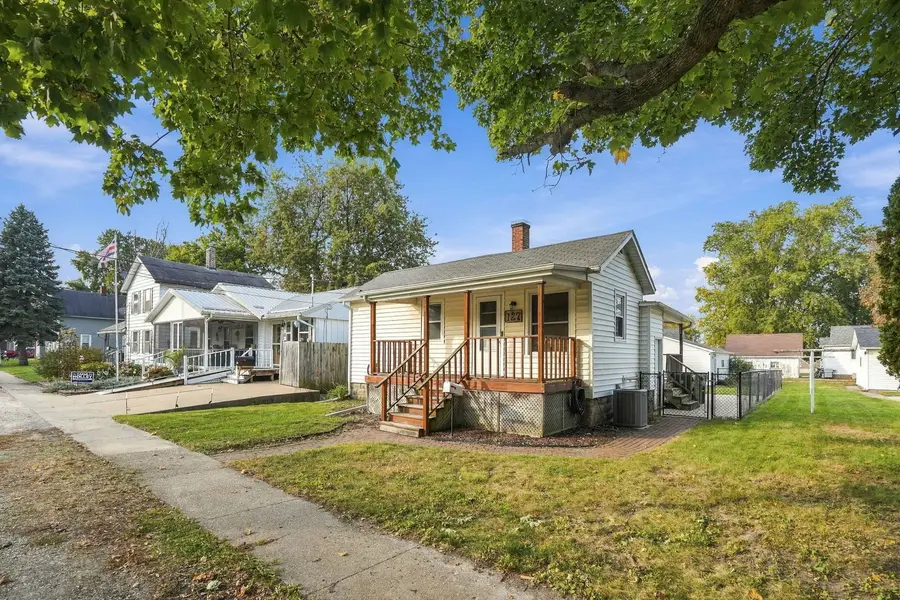 127 N Williams Street, Geneseo, IL 61254 - #2