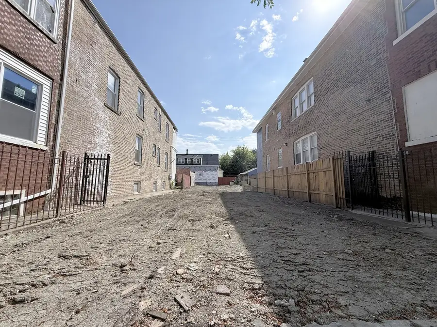 2607 W 69th Street, Chicago, IL 60629 - #2