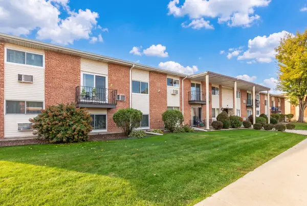 9250 Noel Avenue #1A, Des Plaines, IL 60016