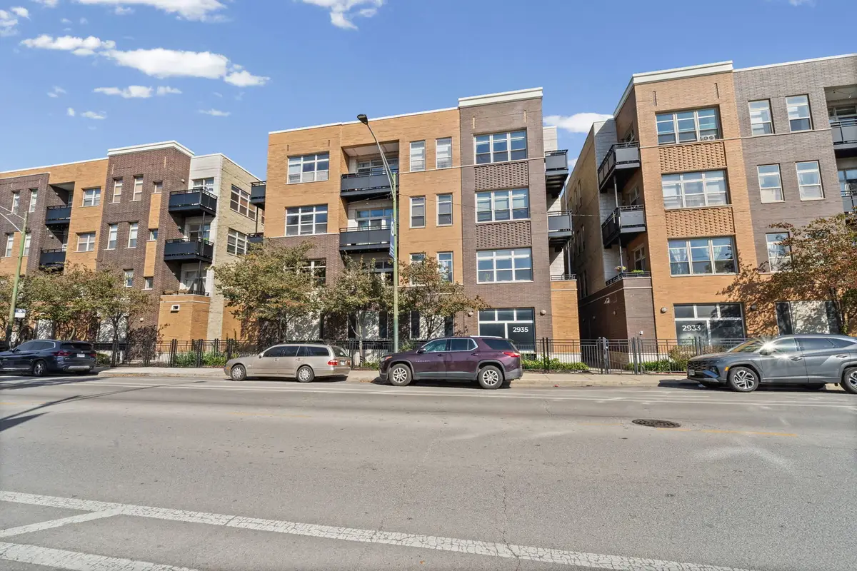 2935 N Clybourn Avenue #405, Chicago, IL 60618 - #1