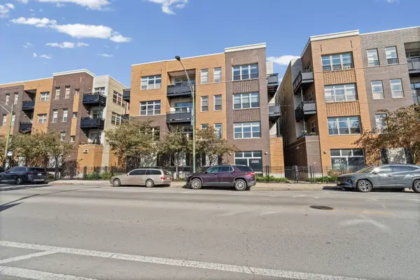 2935 N Clybourn Avenue #405, Chicago, IL 60618
